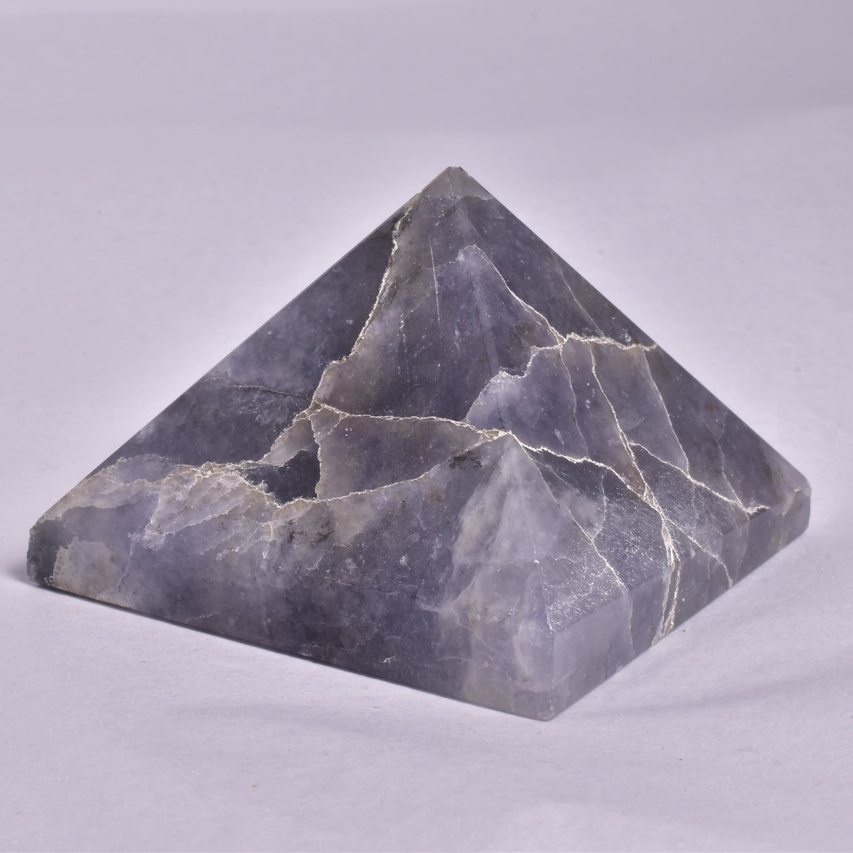 IOLITE CRYSTAL PYRAMID P126