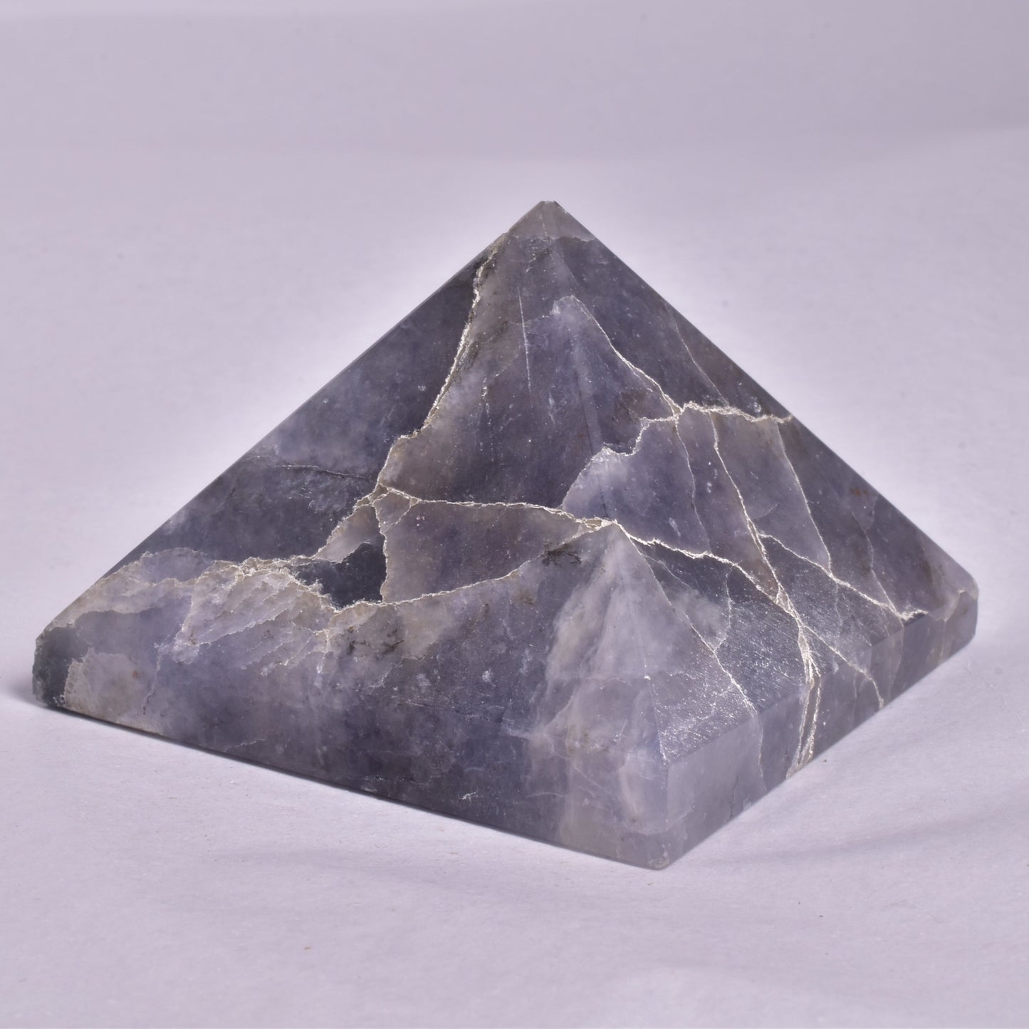 IOLITE CRYSTAL PYRAMID P126