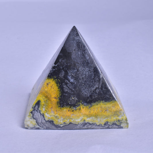 BUMBLEBEE JASPER CRYSTAL PYRAMID P946