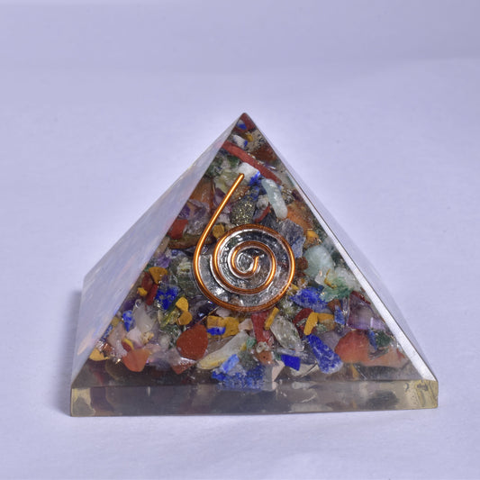 ORGANITE CRYSTAL PYRAMID P940