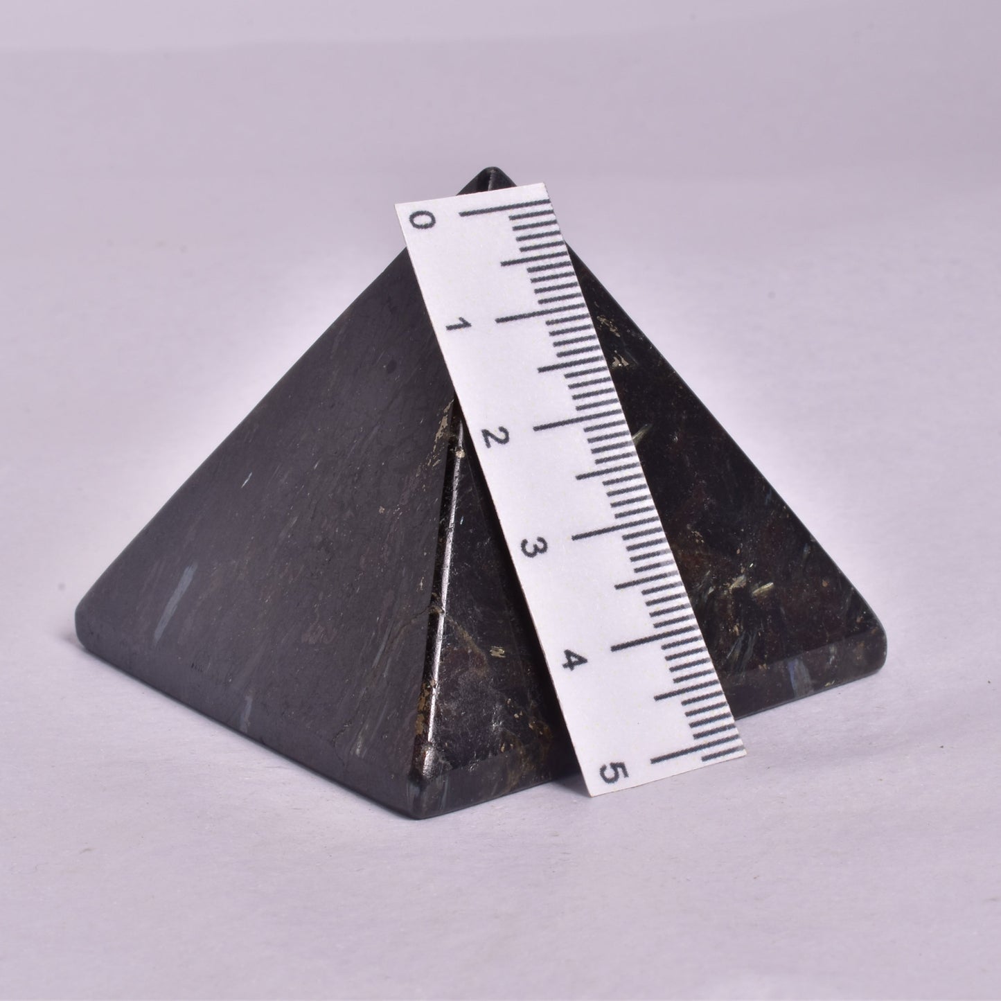 ARFVEDSONITE CRYSTAL PYRAMID P133