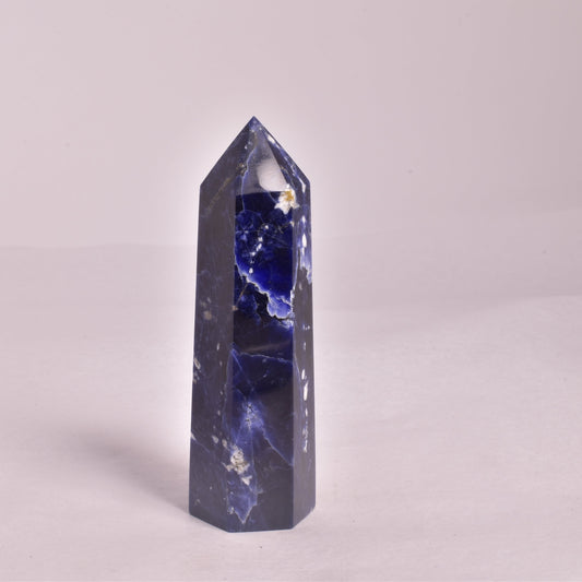 SODALITE CRYSTAL 6 SIDED POINT GENERATOR P185