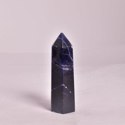 SODALITE CRYSTAL 6 SIDED POINT GENERATOR P171