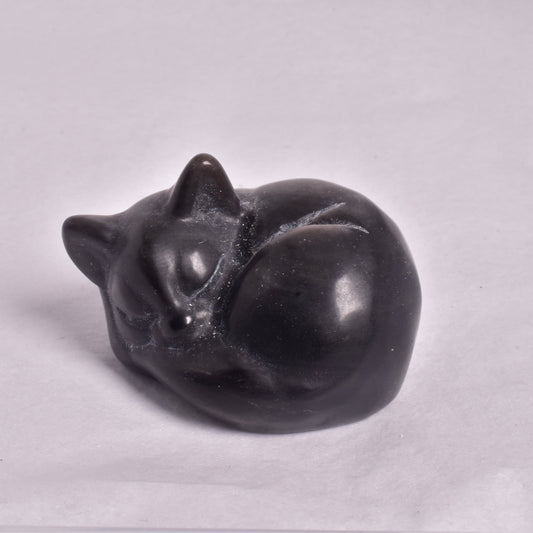 SILVER SHEEN OBSIDIAN SLEEPING CAT CARVING P317