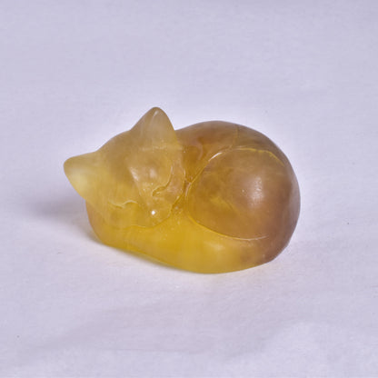 FLUORITE SLEEPING CAT CARVING P323