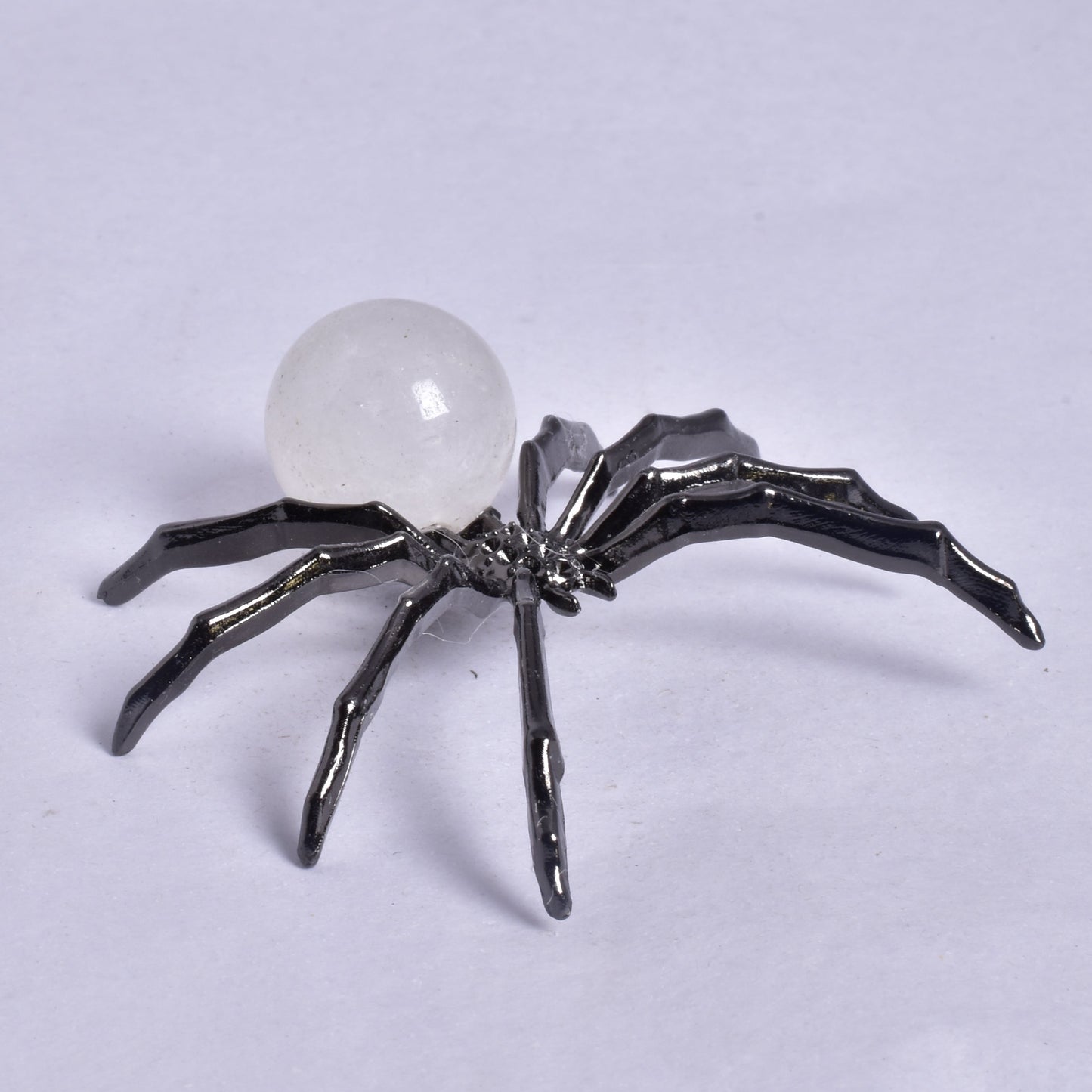 QUARTZ SPHERE ON METAL SPIDER P196