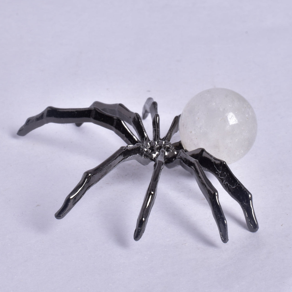 QUARTZ SPHERE ON METAL SPIDER P196