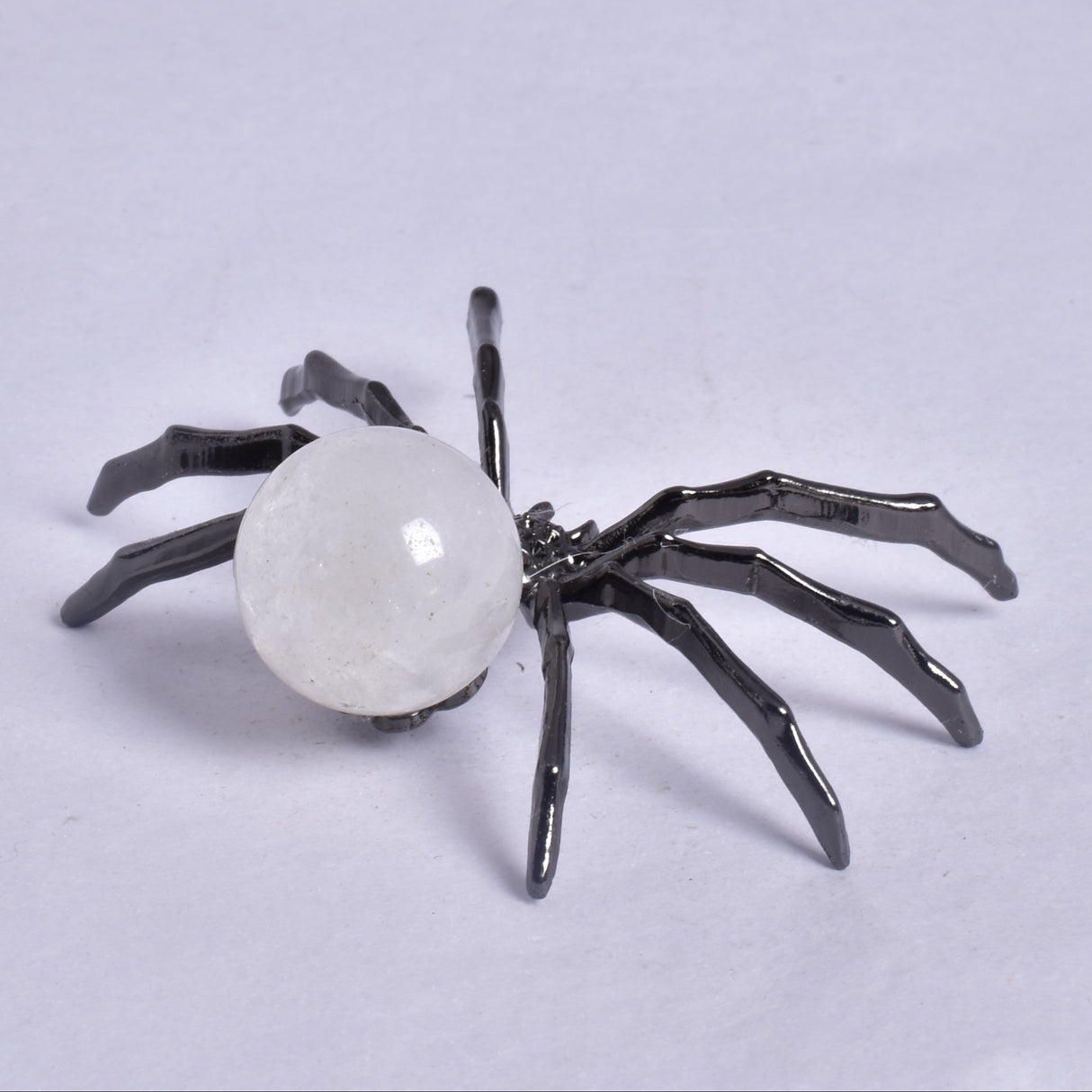 QUARTZ SPHERE ON METAL SPIDER P196