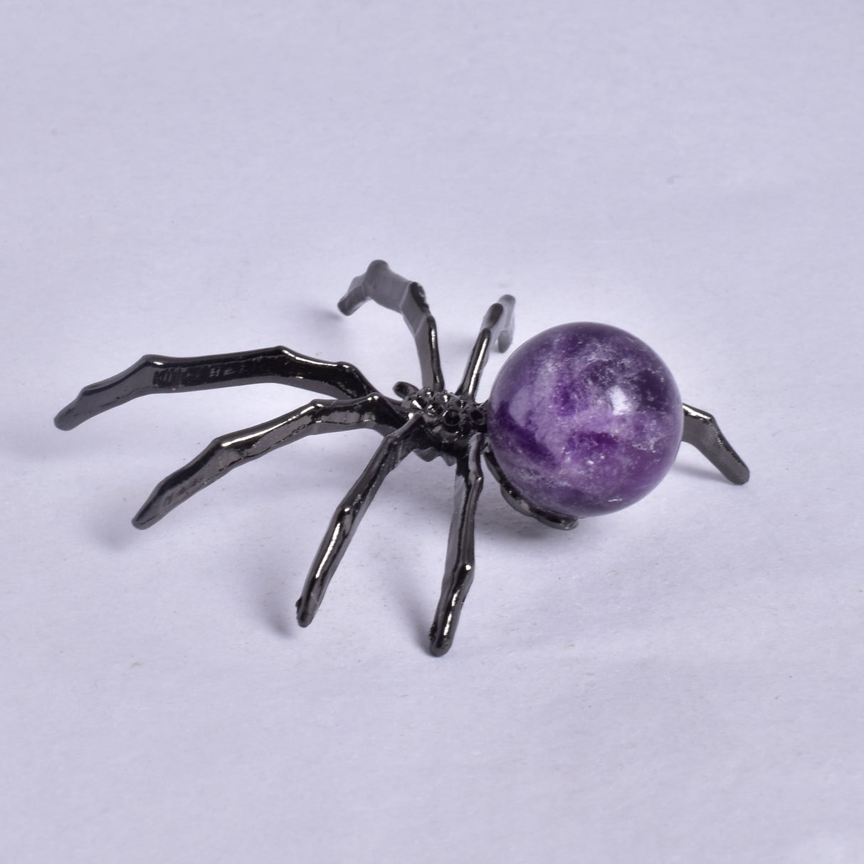 AMETHYST SPHERE ON METAL SPIDER P194