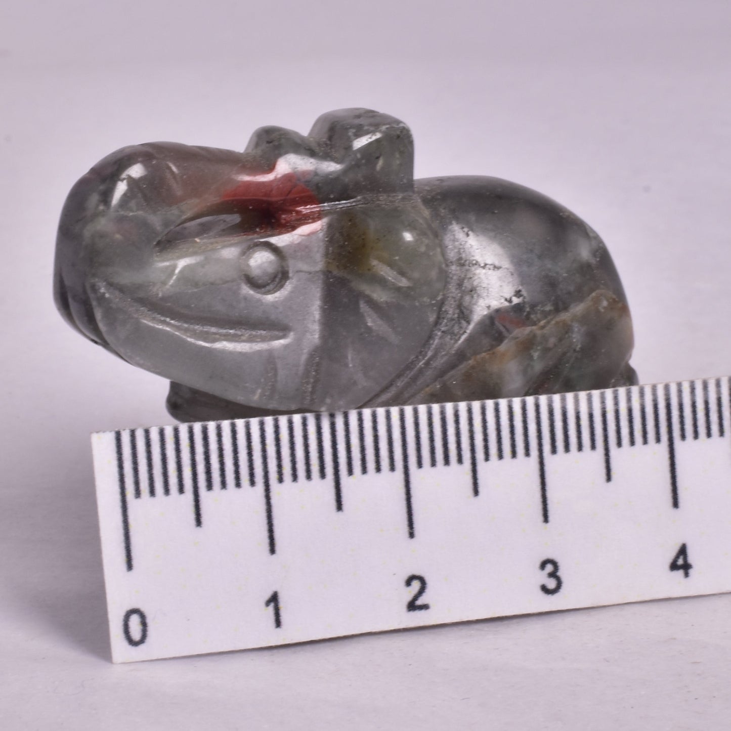 BLOODSTONE ELEPHANT CARVING P895