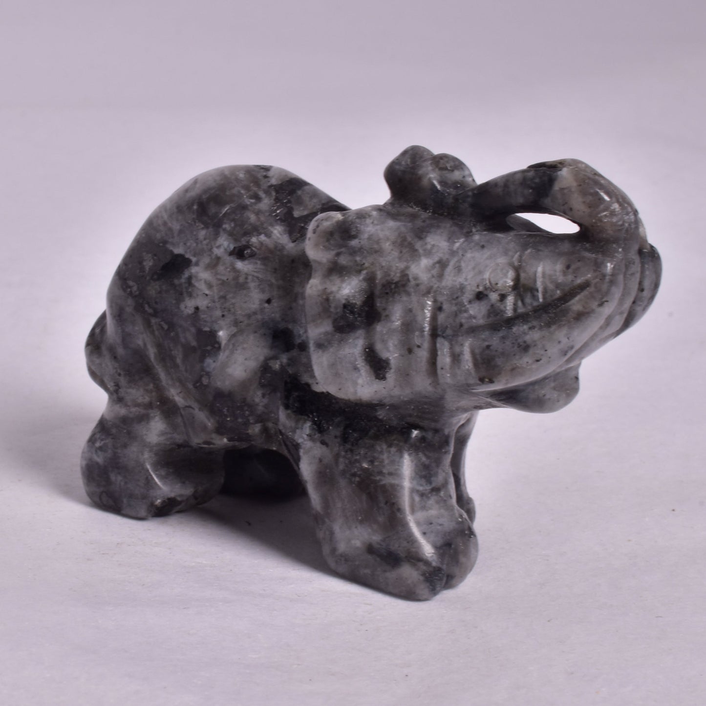 LARVIKITE ELEPHANT CARVING P820