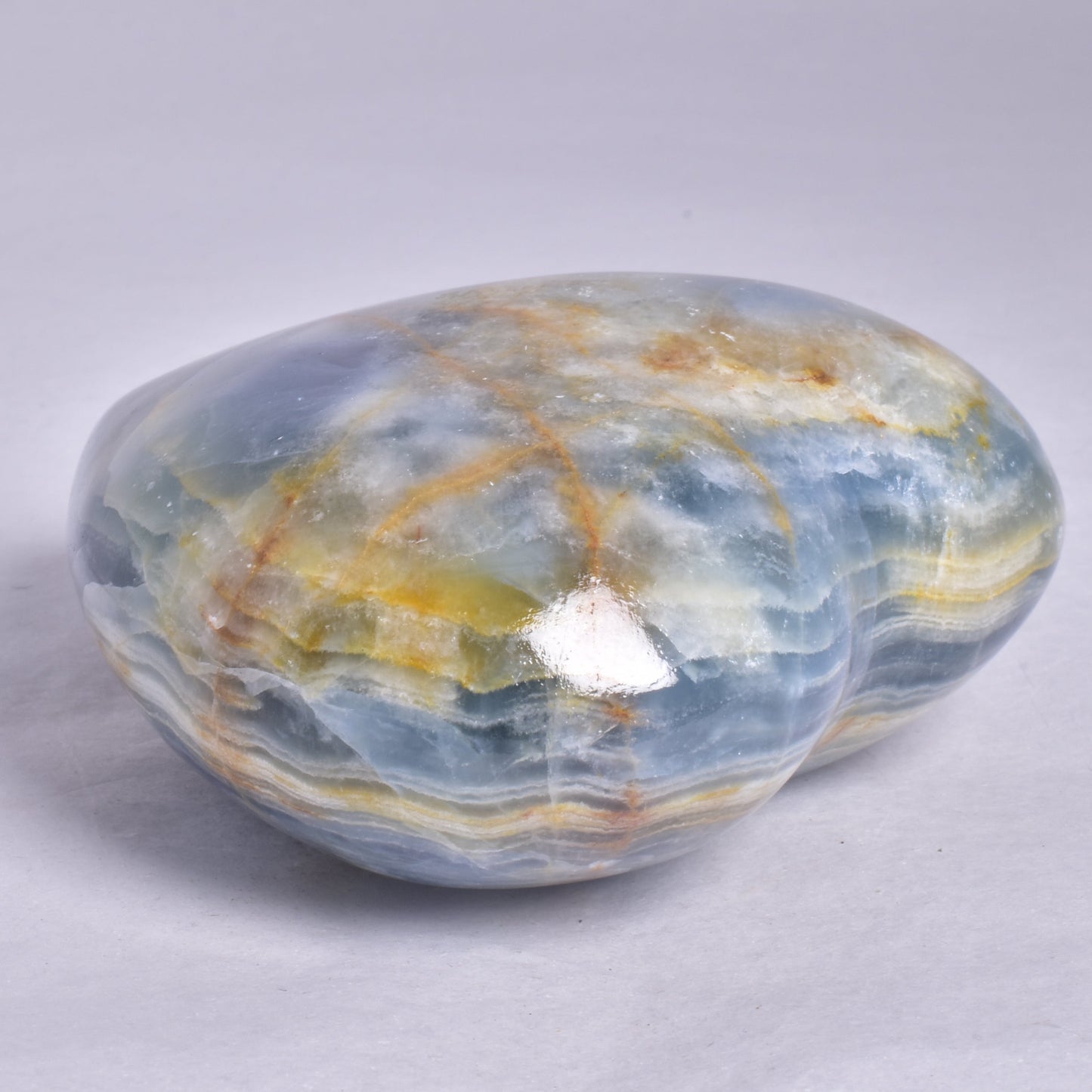 BLUE ONYX HEART CARVING P478