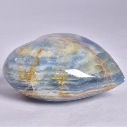 BLUE ONYX HEART CARVING P478