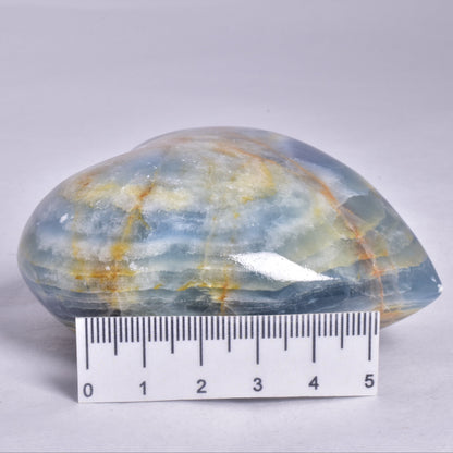 BLUE ONYX HEART CARVING P478