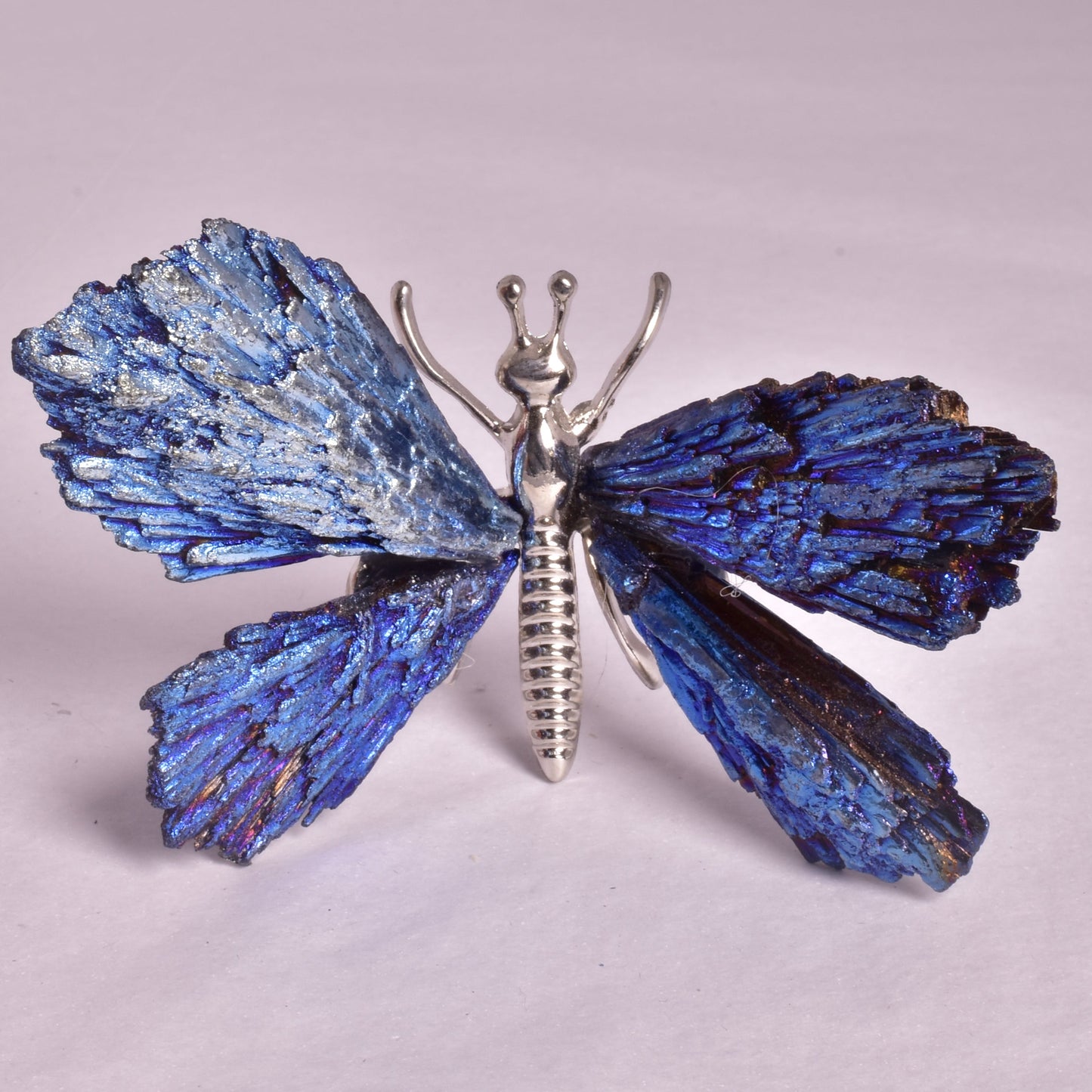 TITANIUM AURA KYANITE BUTTERFLY P924