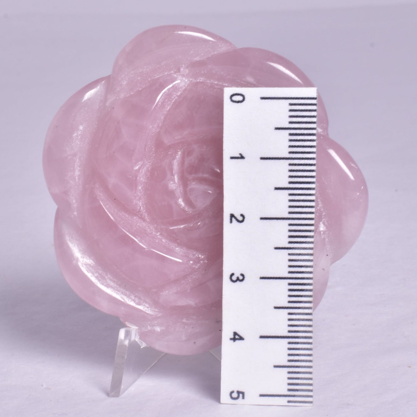 ROSE QUARTZ ROSE CARVING P671