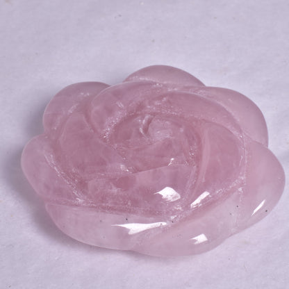 ROSE QUARTZ ROSE CARVING P671