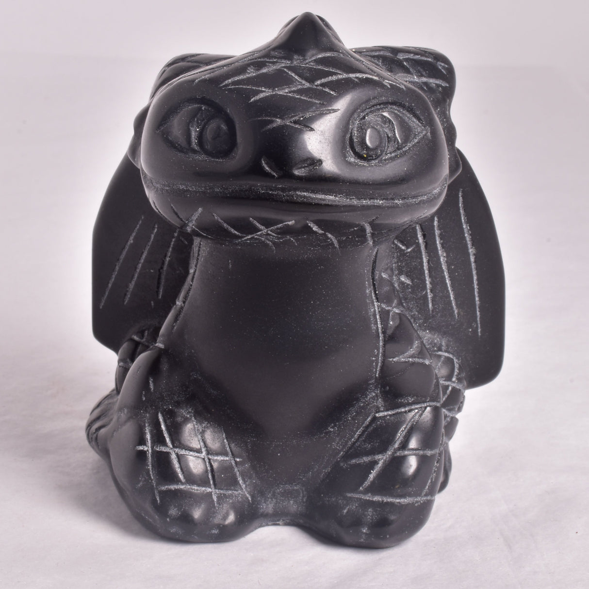 TOOTHLESS BLACK JASPER DRAGON CARVING P767