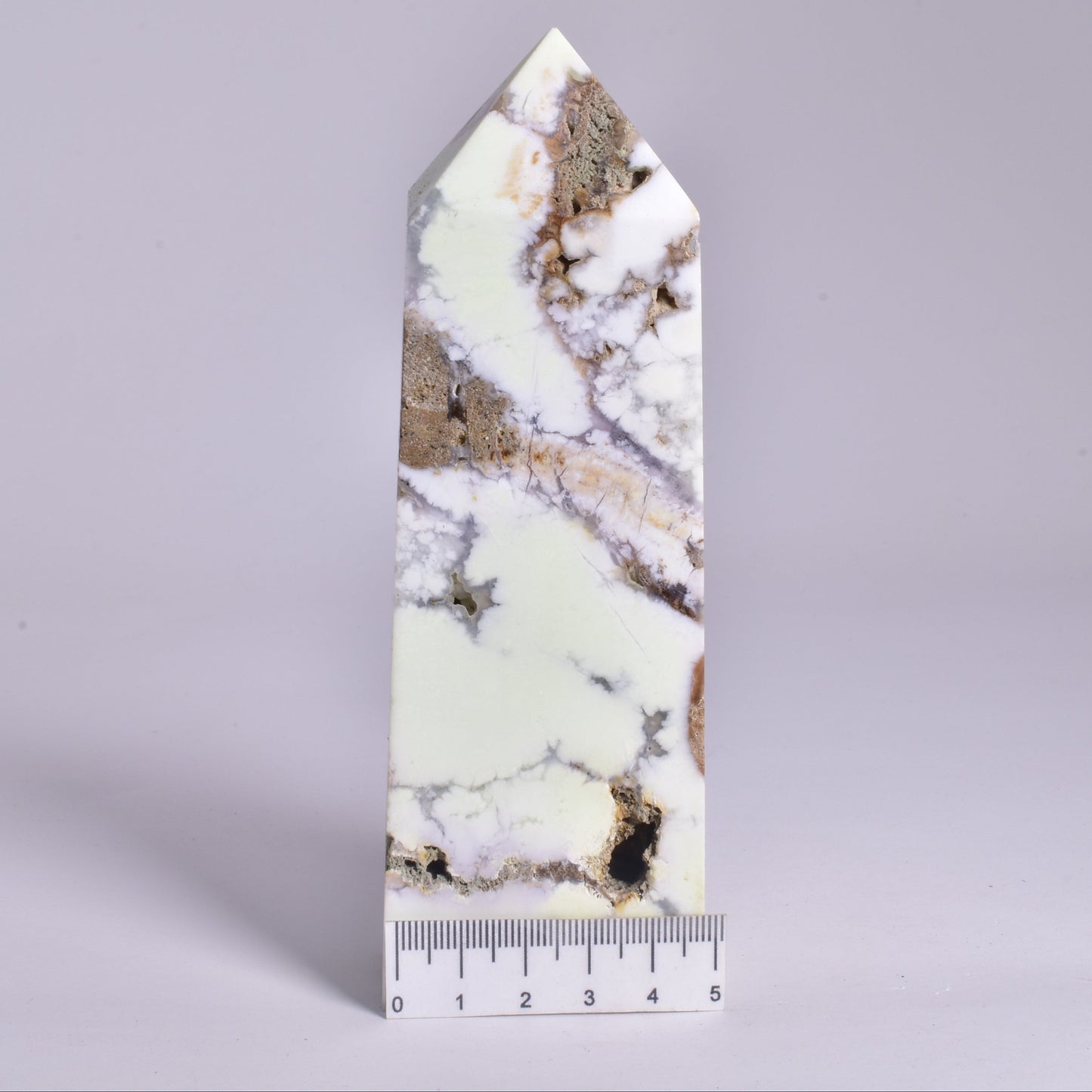 LEMON CHRYSOPRASE with MAGNESITE GENERATOR, POINT P967