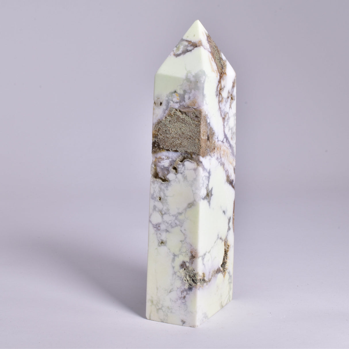 LEMON CHRYSOPRASE with MAGNESITE GENERATOR, POINT P967