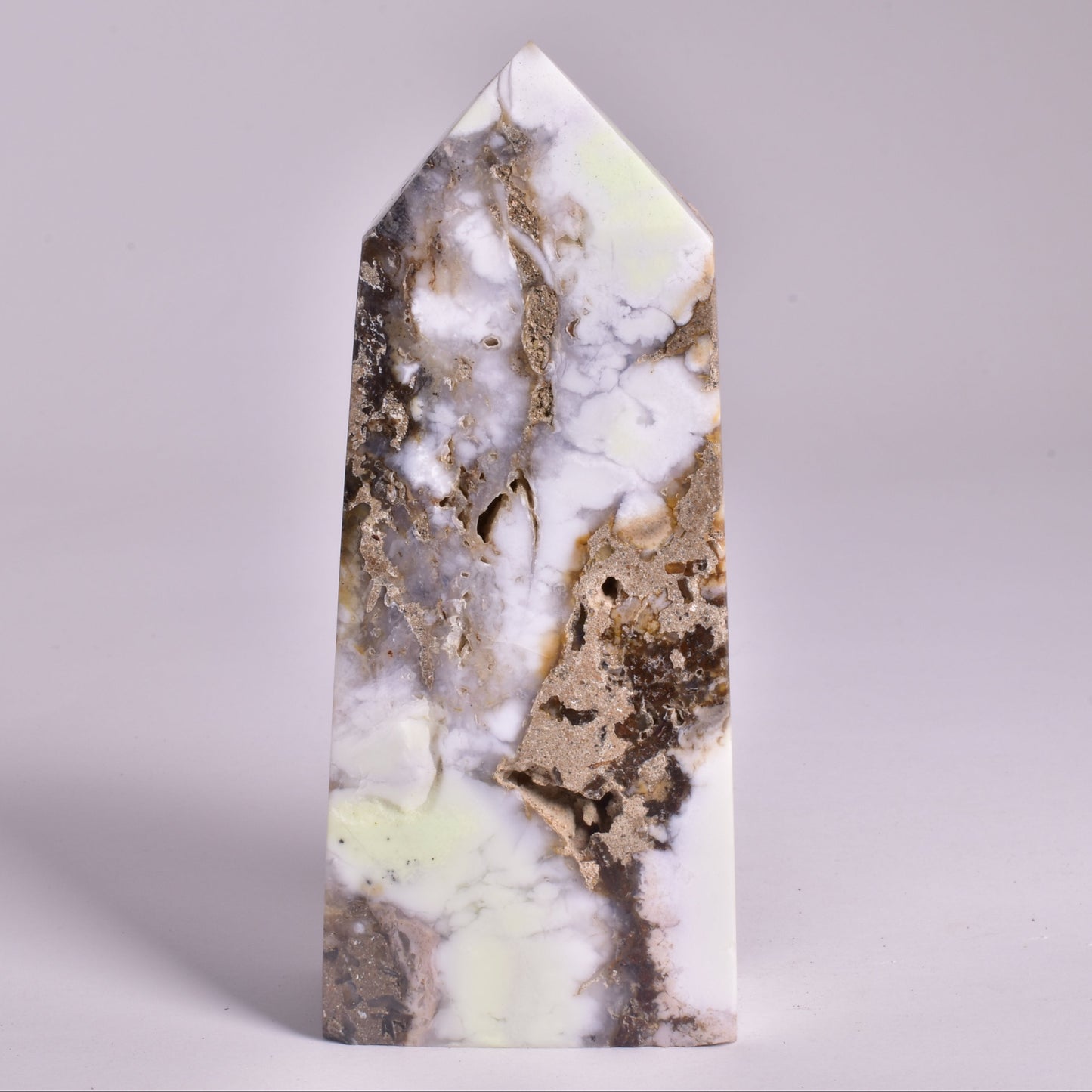 LEMON CHRYSOPRASE with MAGNESITE GENERATOR, POINT P2062