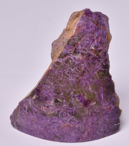 STICHTITE and SERPENTINE ROUGH/POLISHED, ZEEHAN TASMANIA P1026