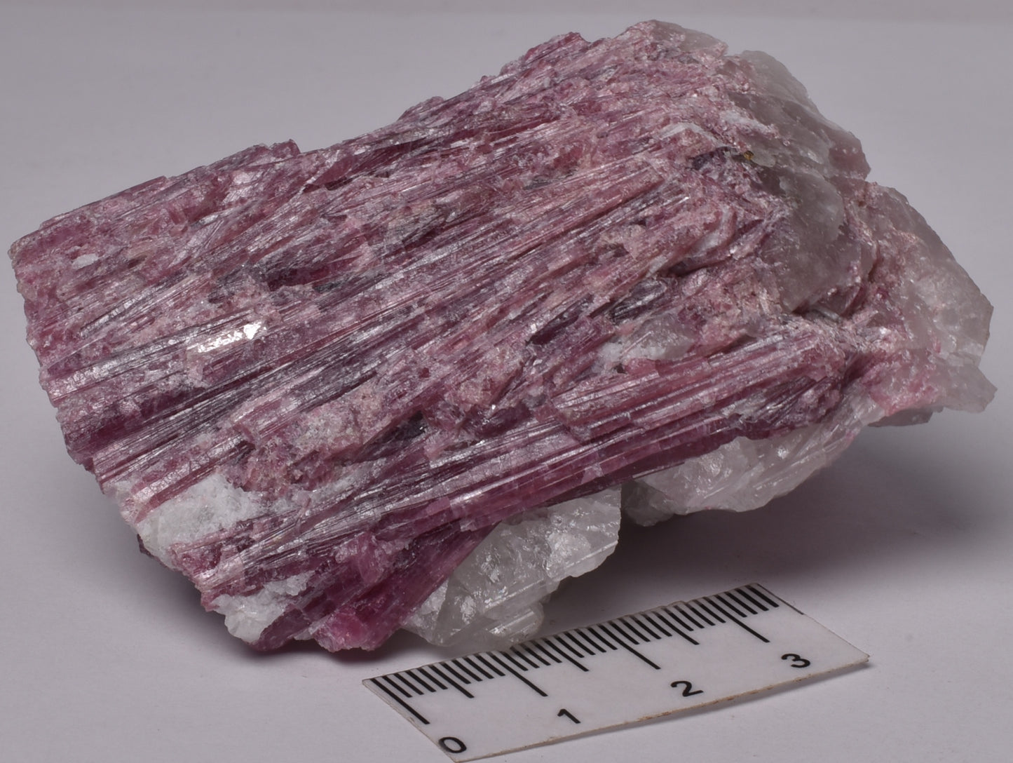 PINK TOURMALINE NATURAL ROCK P1008