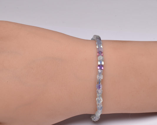 MOONSTONE BEADED BRACELET J13