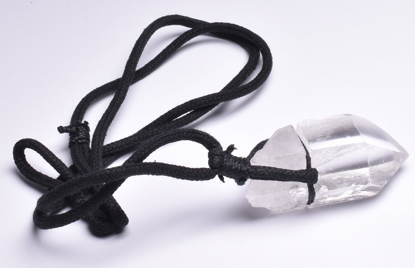 QUARTZ NATURAL POINT PENDANT ON LEATHER LOOK NECKLACE J268