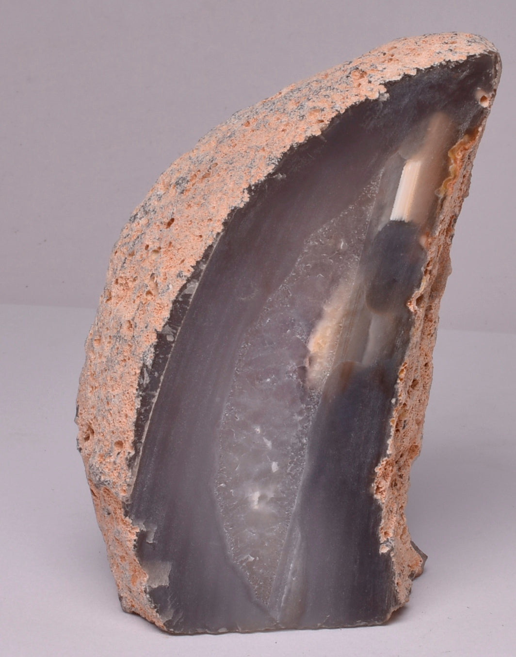 AGATE HALF, POLISHED FROM BRAZIL S121
