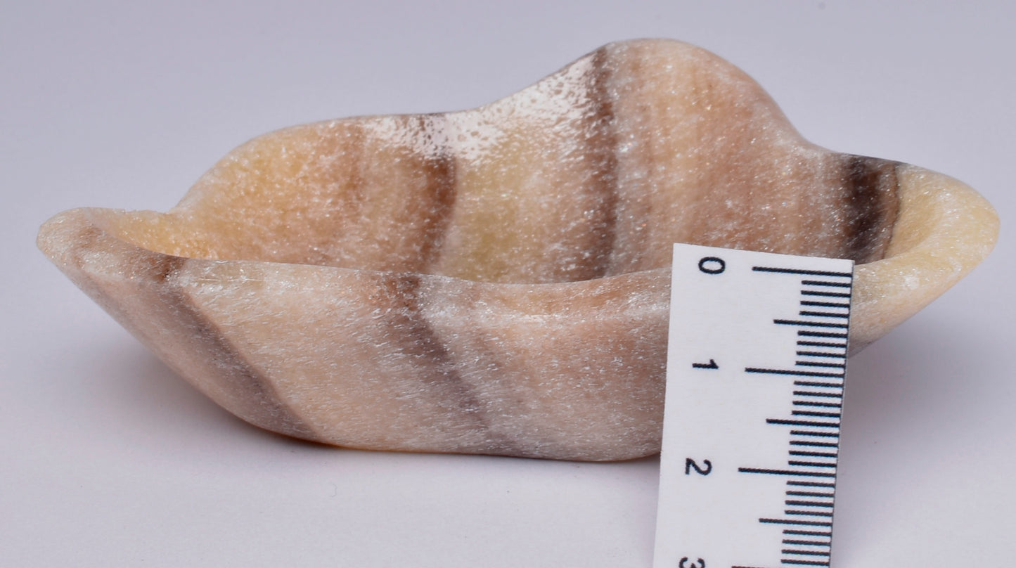 ARAGONITE BOWL CARVING 10 CM P10