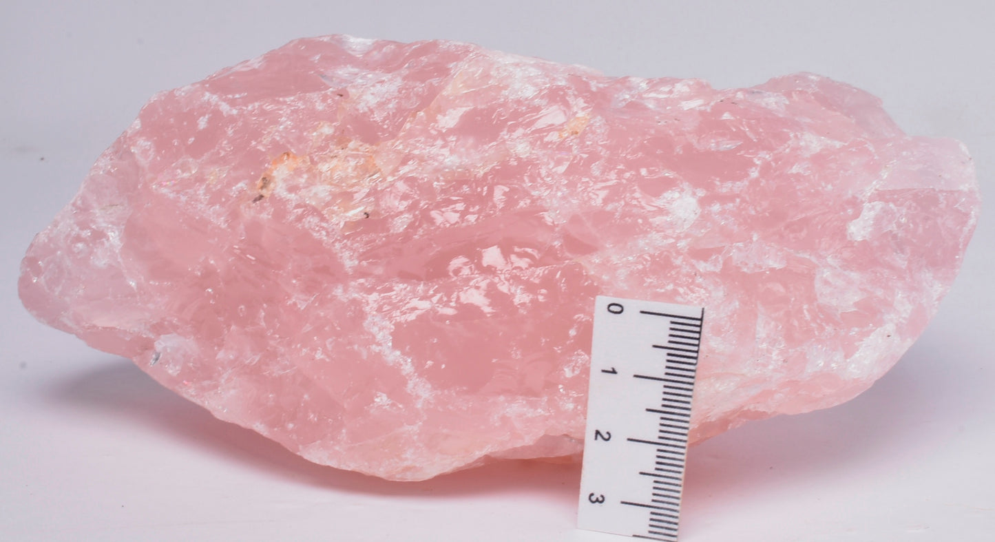ROSE QUARTZ ROUGH CRYSTAL IN NATURAL FORM, R47