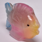 DYED ONYX FISH CARVING P975