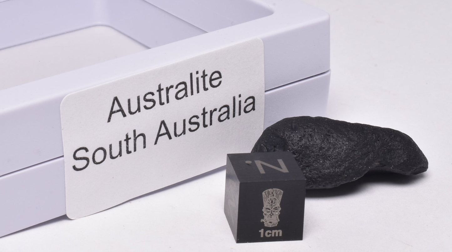 AUSTRALITE, METEORITE FROM SOUTH AUSTRALIA MT71