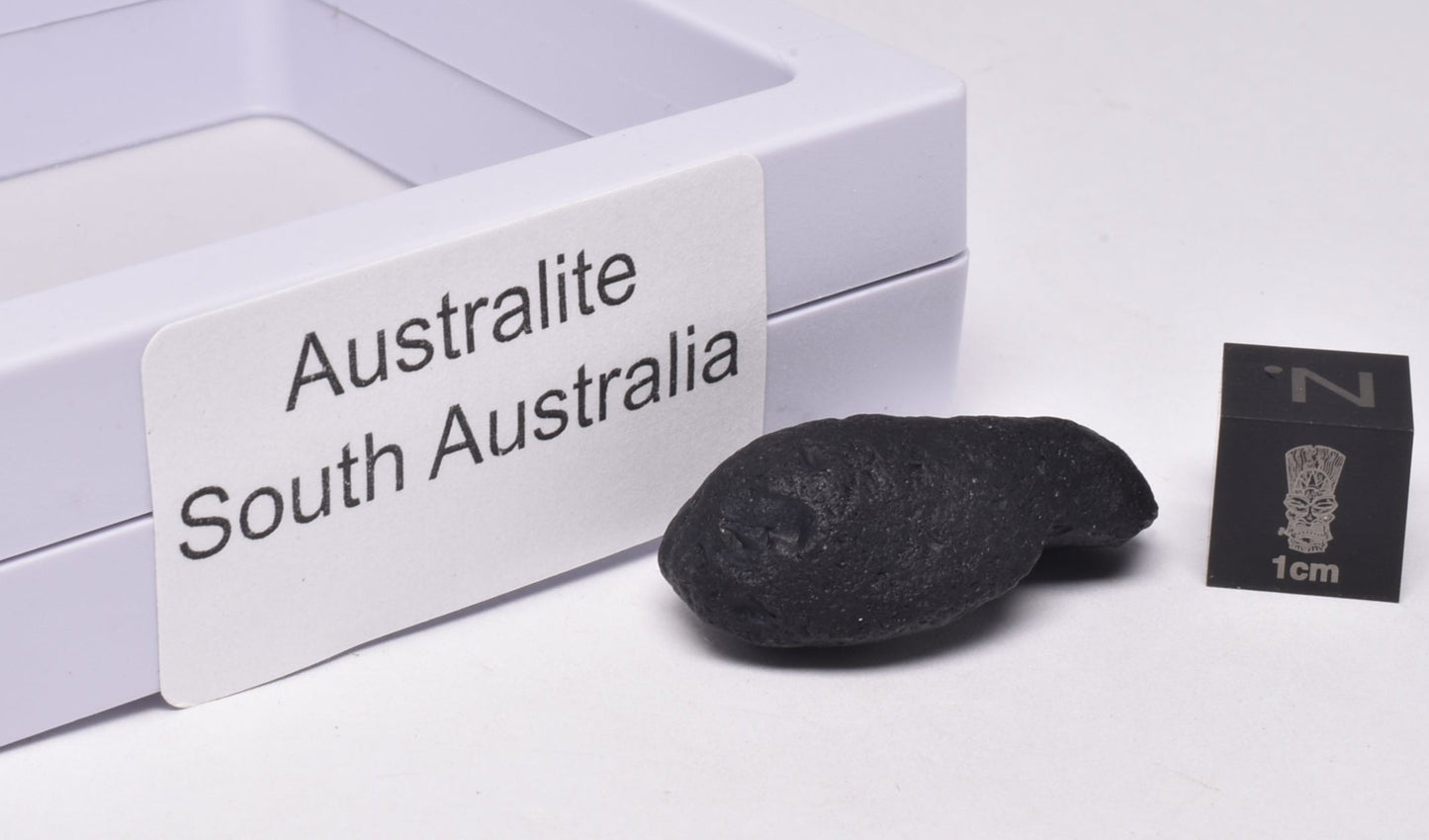 AUSTRALITE, METEORITE FROM SOUTH AUSTRALIA MT71