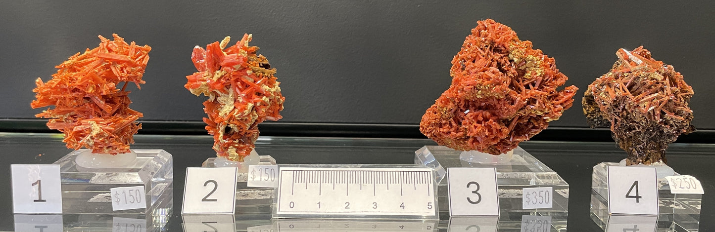 CROCOITE, Tasmania, Australia ICR005-8