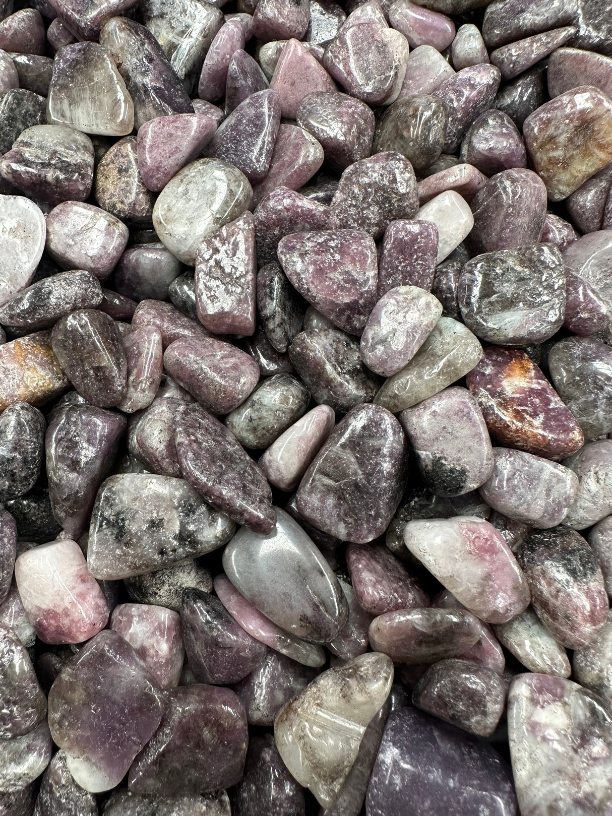 LEPIDOLITE CRYSTAL TUMBLE T26