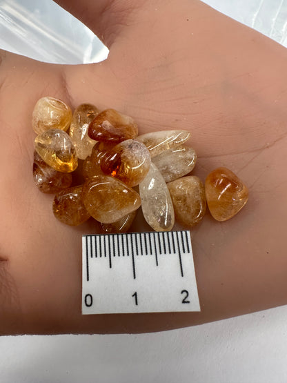 CITRINE TUMBLE CHIPS T37