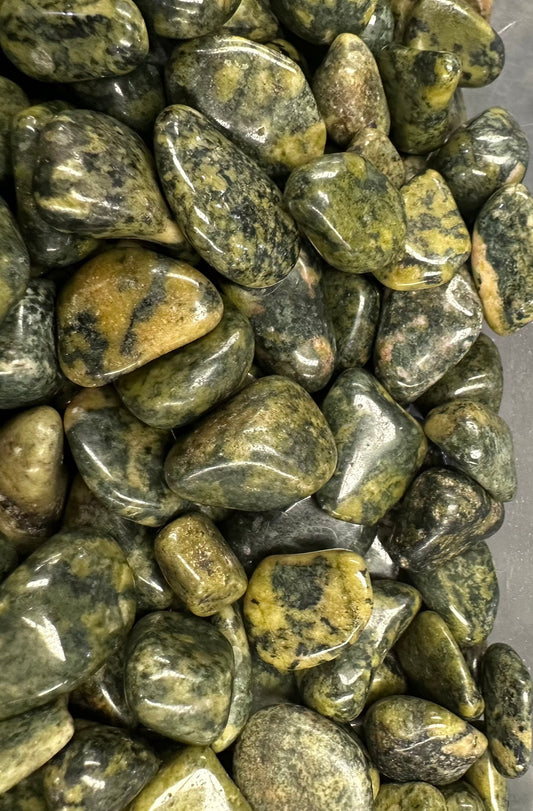 NEPHRITE JADE TUMBLE T39