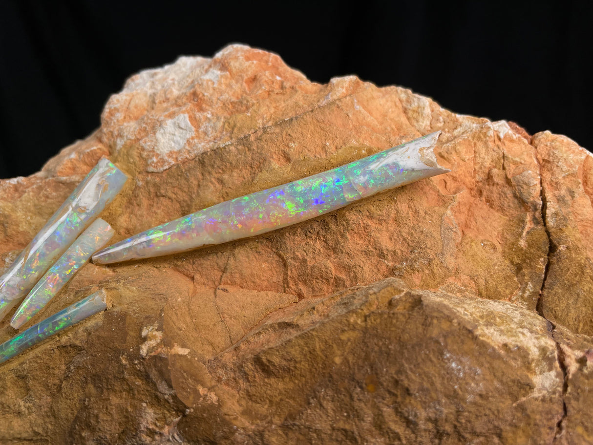 OPAL BELEMNITE FOSSILS IN MATRIX, Australia GOB002