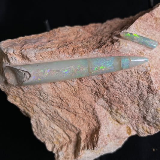 OPAL BELEMNITE FOSSILS IN MATRIX, Lower Cretaceous, Australia GOB009