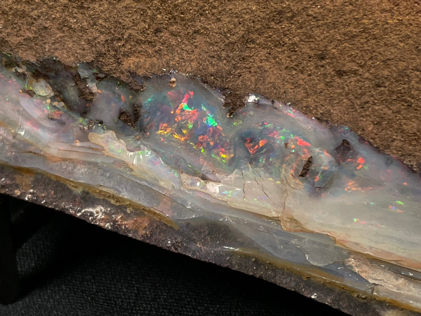 BOULDER OPAL, Australia GBL003