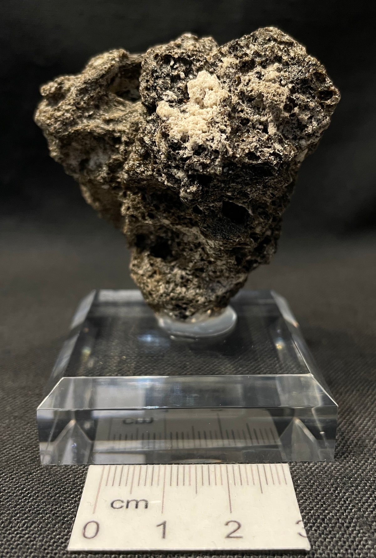 DARWIN GLASS IMPACTITE, Impact Melt, Australia IDG008
