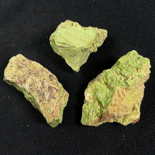 Gaspeite Rough from Australia (3 pieces) XRG003