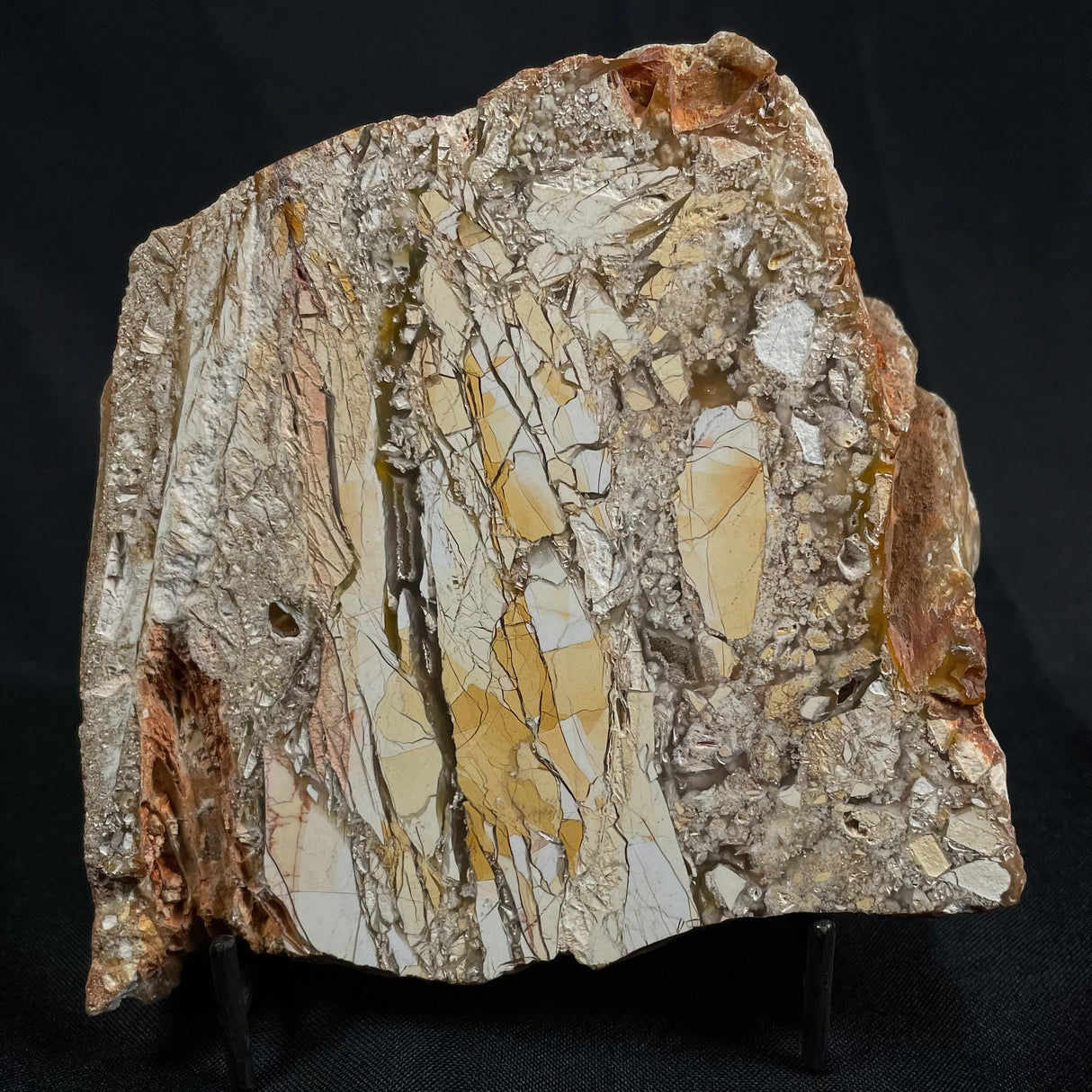 BRECCIATED MOOKAITE, Australia YSC004