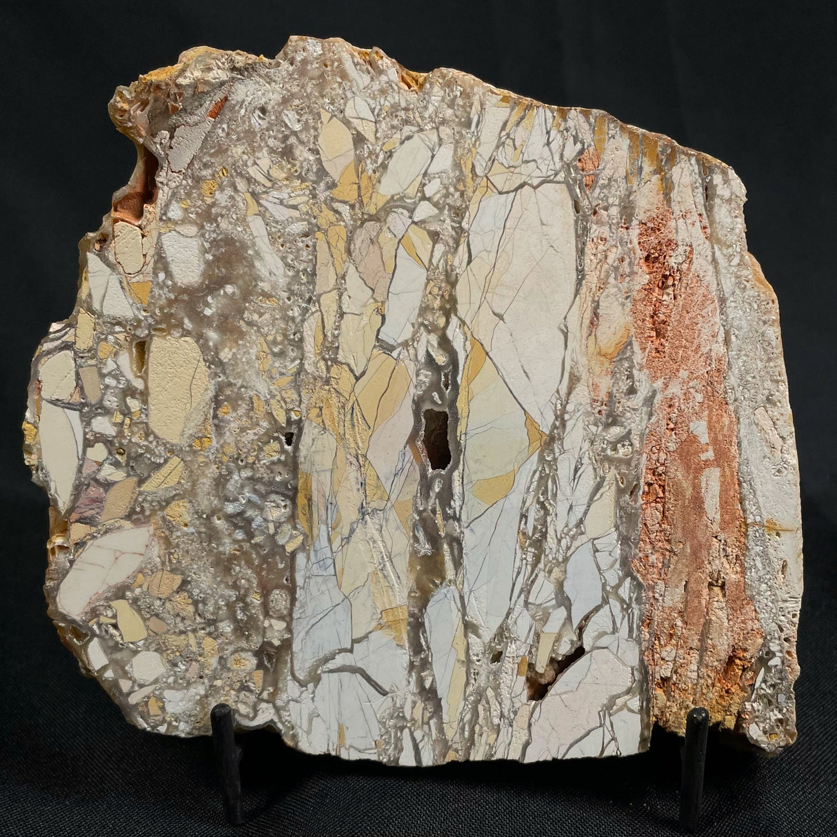 BRECCIATED MOOKAITE, Australia YSC004