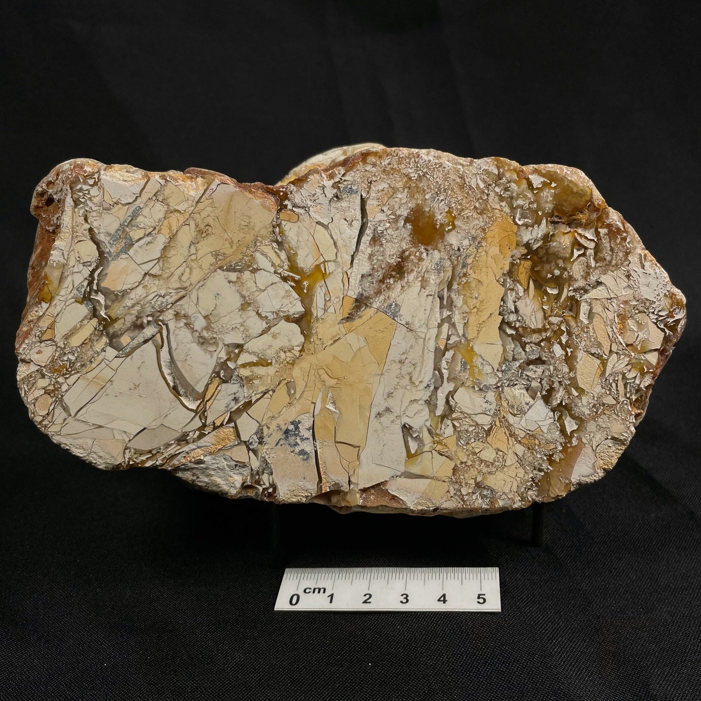 BRECCIATED MOOKAITE, Australia YSC005