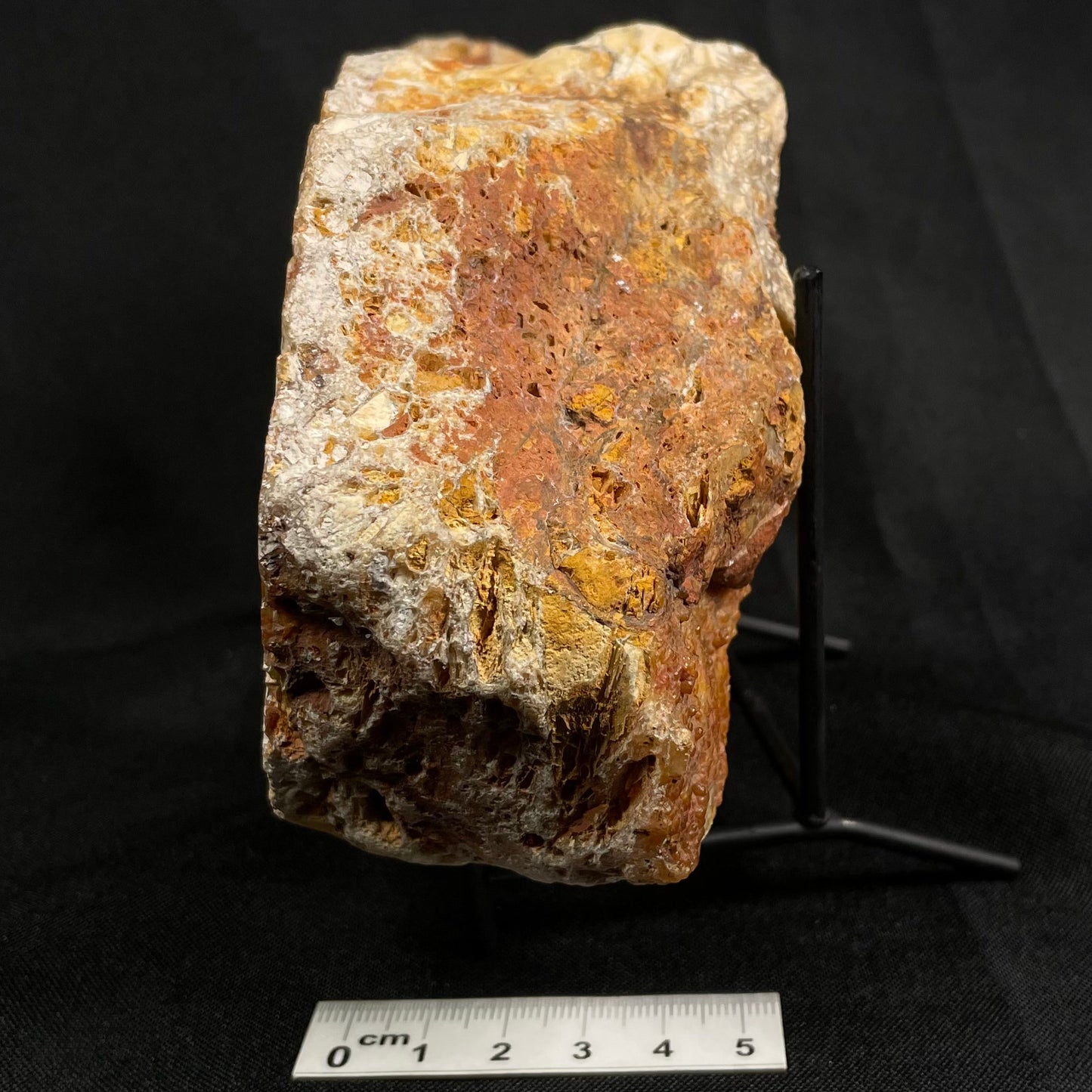 BRECCIATED MOOKAITE, Australia YSC005