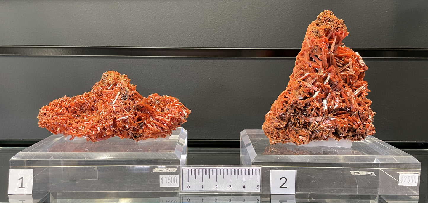 CROCOITE, Tasmania, Australia ICR044-45
