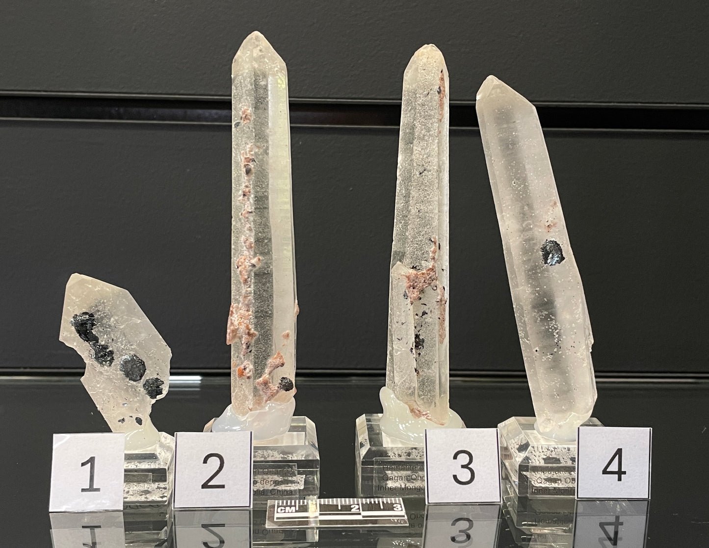 HEMATITE ON QUARTZ, China IHQ009-12